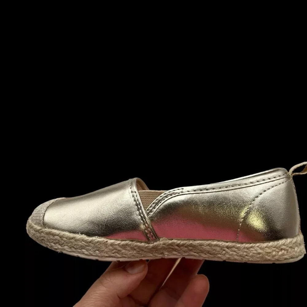 Oshkosh Toddler/Little Girls Slip-on Casual Shoe Size 10 Gold Metallic‎ Finish